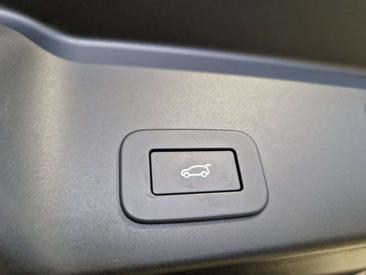Land Rover Range Rover Evoque 2.0D I4 163CV AUTOCARRO AWD R-Dynamic S — photo 19