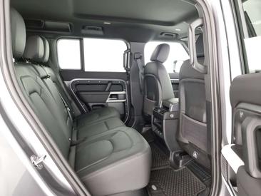 Land Rover Defender 110 SE Awd 3.0d I6 Mhev 250cv Auto — photo 5