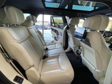 Land Rover Range Rover D350 — photo 27
