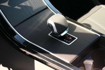 Land Rover Range Rover Velar Dynamic SE AWD Auto. 26MY D200 — photo 16