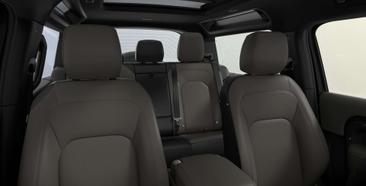 Land Rover Defender 90 D250 X-Dynamic SE AWD Auto — photo 6