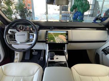 Land Rover Range Rover D350 — photo 29