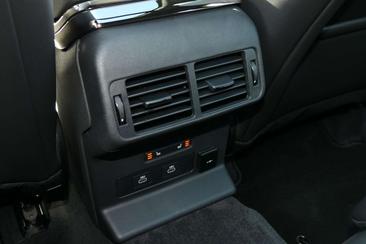 Land Rover Range Rover Velar Dynamic SE AWD Auto. 26MY D200 — photo 18