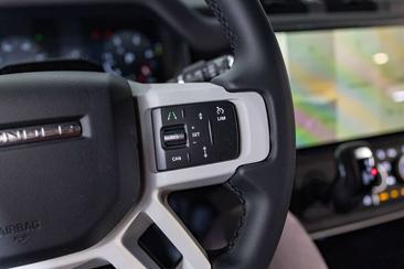 Land Rover Defender 110 HARDTOP S D250 — photo 36
