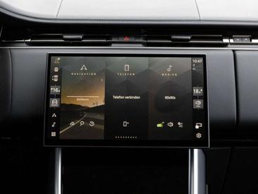 Land Rover Range Rover P550e Hybrid Autobiography — photo 12