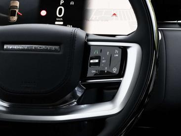 Land Rover Range Rover P550e Hybrid Autobiography — photo 13