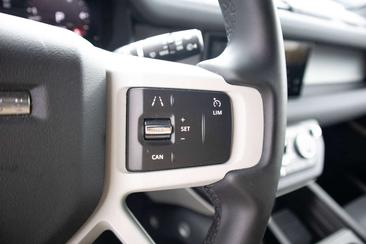Land Rover Defender 90 X-Dynamic SE D300 — photo 17