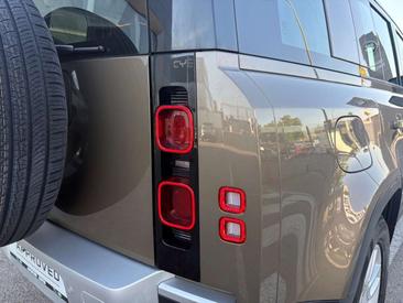 Land Rover Defender 110 Brun 3.0D L6 MHEV S AWD Aut. 250 — photo 10