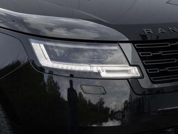 Land Rover Range Rover P550e Hybrid Autobiography — photo 16