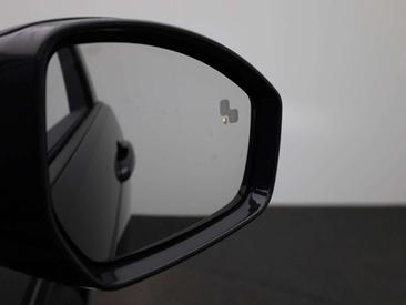 Land Rover Discovery Sport P300e PHEV AWD Auto R-Dynamic S — photo 44