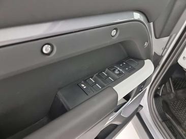 Land Rover Defender 110 SE Awd 3.0d I6 Mhev 250cv Auto — photo 22