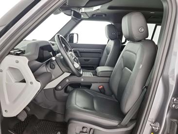 Land Rover Defender 110 SE Awd 3.0d I6 Mhev 250cv Auto — photo 23