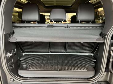 Land Rover Defender 90 D200 S — photo 10