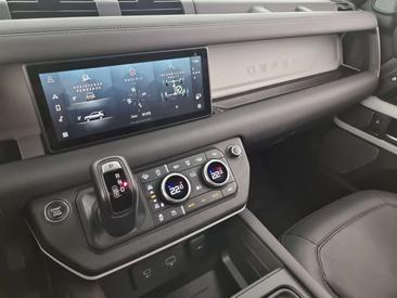Land Rover Defender 110 SE Awd 3.0d I6 Mhev 250cv Auto — photo 24