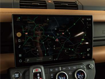 Land Rover Defender 110 X-Dynamic HSE URBAN 2.0 P300e — photo 19