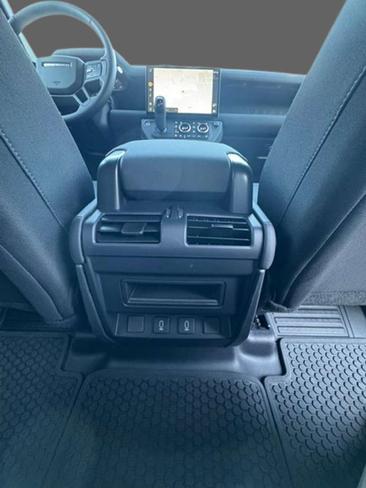 Land Rover Defender 110 S Awd Autocarro 3.0d I6 Mhev 200cv Auto — photo 28