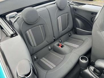 Mini Cabrio JCW Cooper — photo 20
