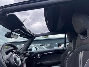 Mini Cabrio JCW Cooper — photo 21