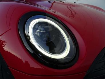 Mini Cooper E — photo 19