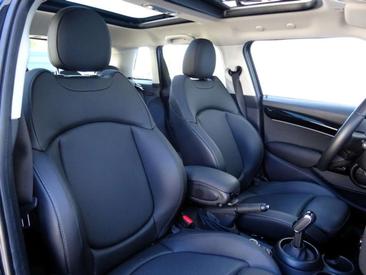Mini Cooper E — photo 9