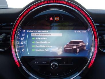 Mini Cooper E — photo 16