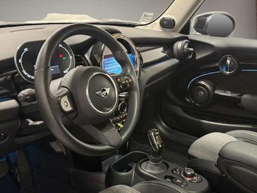 Mini Electric Cooper SE — photo 9