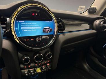 Mini Electric Cooper SE — photo 11