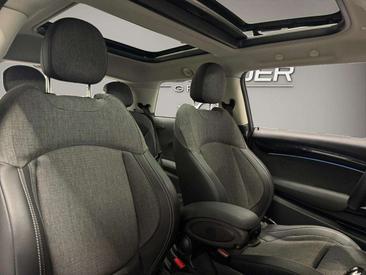 Mini Electric Cooper SE — photo 15