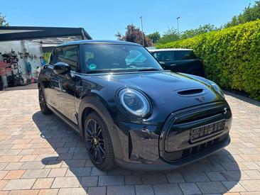 Mini Electric Yours Cooper SE — photo 2