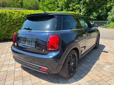 Mini Electric Yours Cooper SE — photo 6