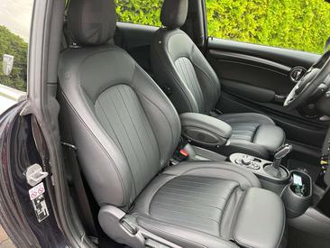 Mini Electric Yours Cooper SE — photo 13