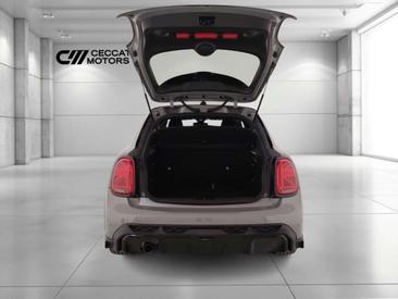 Mini Hatch Cooper — photo 10