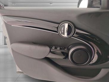 Mini Hatch Cooper — photo 14