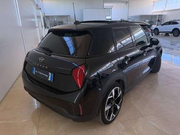 Mini 5 Portes Favoured Cooper — photo 6