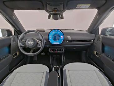 Mini Hatch Classic Cooper SE — photo 4