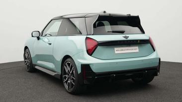 Mini Cooper SE JCW — photo 4