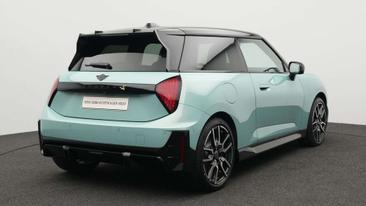Mini Cooper SE JCW — photo 7