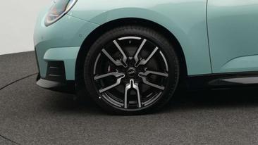 Mini Cooper SE JCW — photo 12