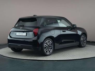 Mini Hatch Classic Cooper SE — photo 10