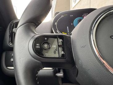 Mini Countryman COOPER SE — photo 18