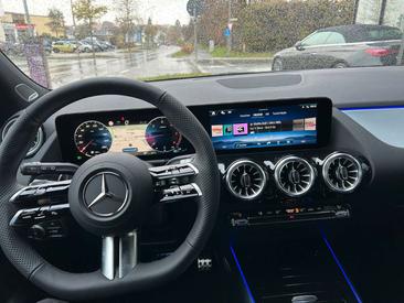 Mercedes GLA 200 AMG Line — photo 10
