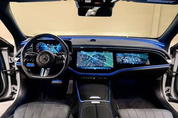 Mercedes Classe E 300 AMG Line — photo 23