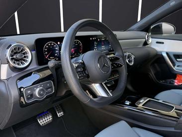 Mercedes CLA 200 Night Edition — photo 21