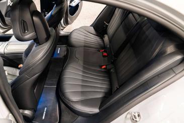 Mercedes Classe E 300 AMG Line — photo 28