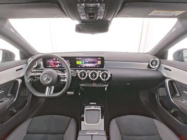 Mercedes CLA 220 Night Edition — photo 4