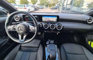 Mercedes CLA Shooting Break 200 — photo 11