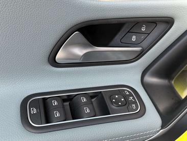 Mercedes CLA 200 Night Edition — photo 32