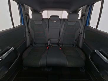 Mercedes EQB 250 Night Edition — photo 7