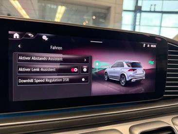 Mercedes GLE 300 — photo 10