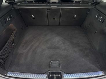 Mercedes GLC 220 — photo 17